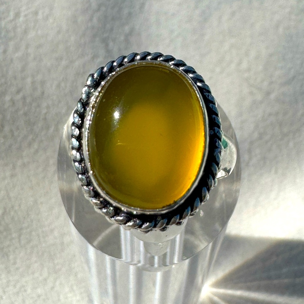 Cat’s Eye Size  5.75